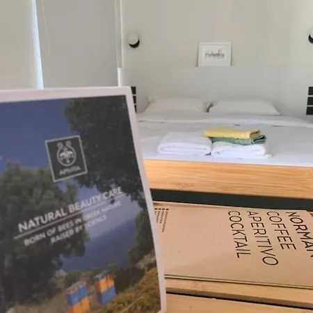 Hoppersgr- Amazing In The Heart Of - 4 * Athens