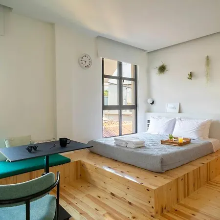 Hoppersgr- Amazing In The Heart Of - 4 * Athens